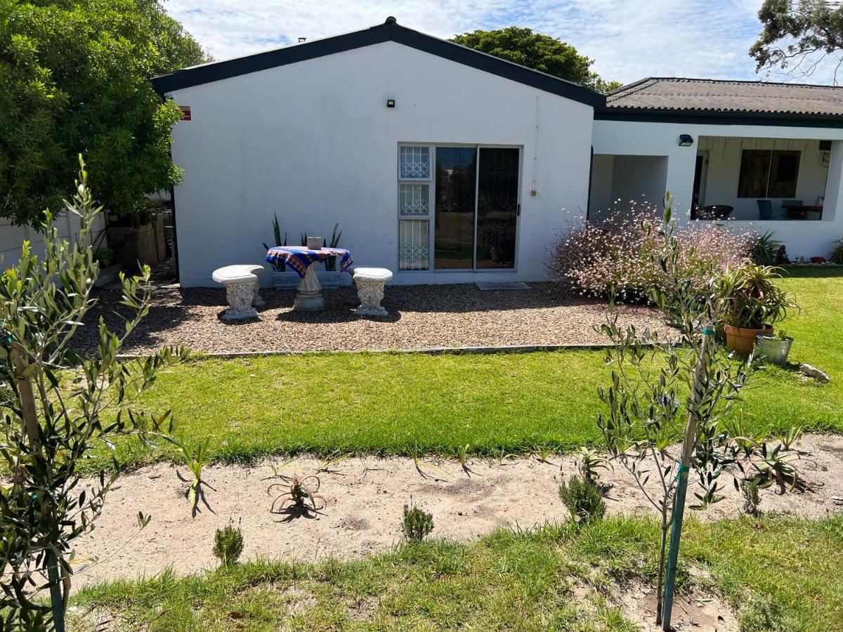 Always Summer Guesthouse Langebaan Exterior photo